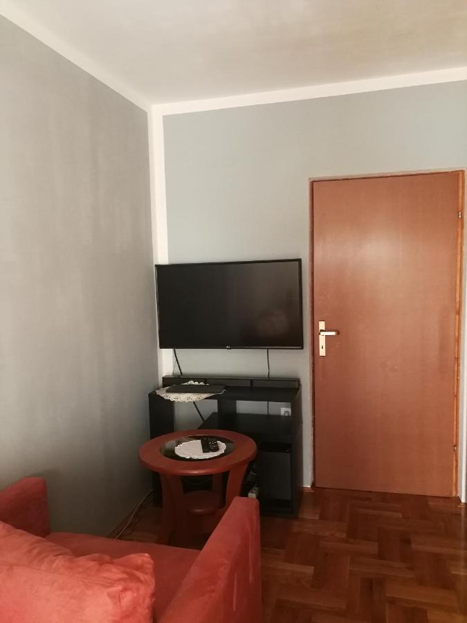 Ljubica Apartment Zbandaj Luaran gambar
