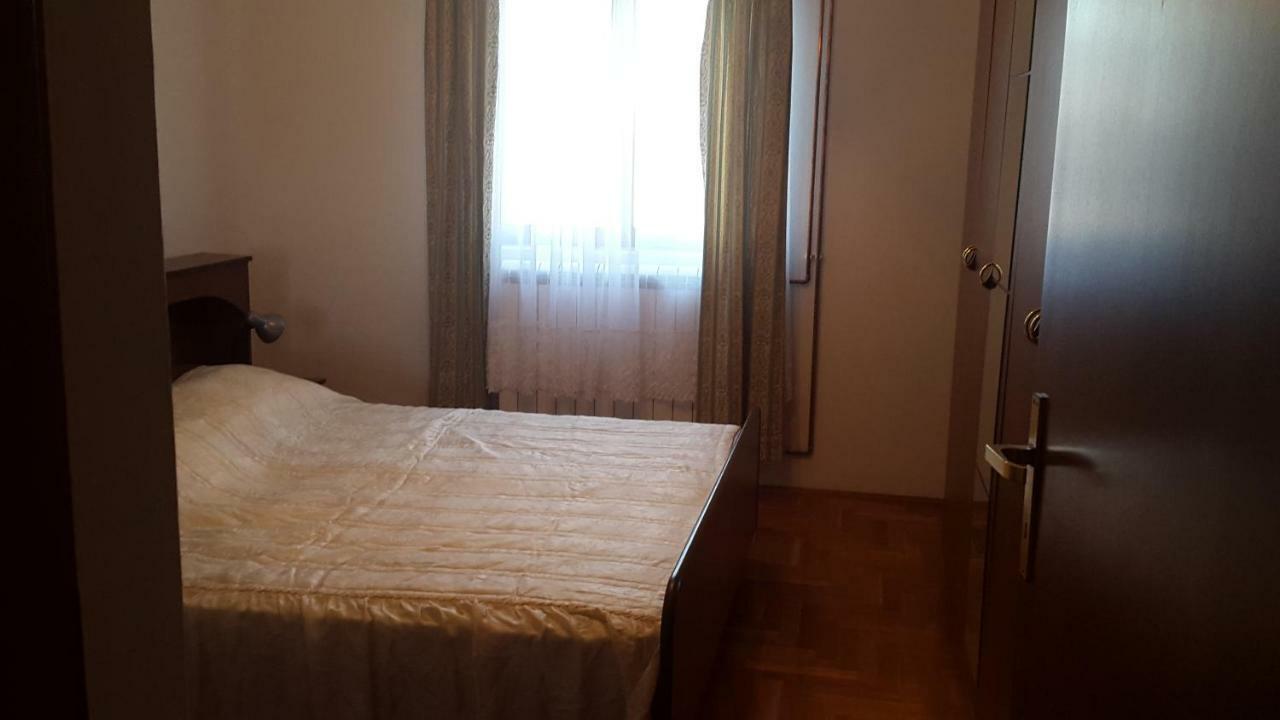 Ljubica Apartment Zbandaj Luaran gambar